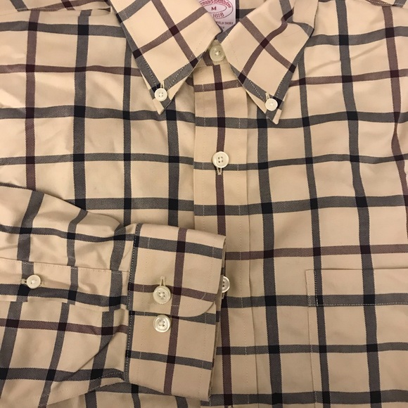 Brooks Brothers non iron men’s medium - Picture 4 of 4